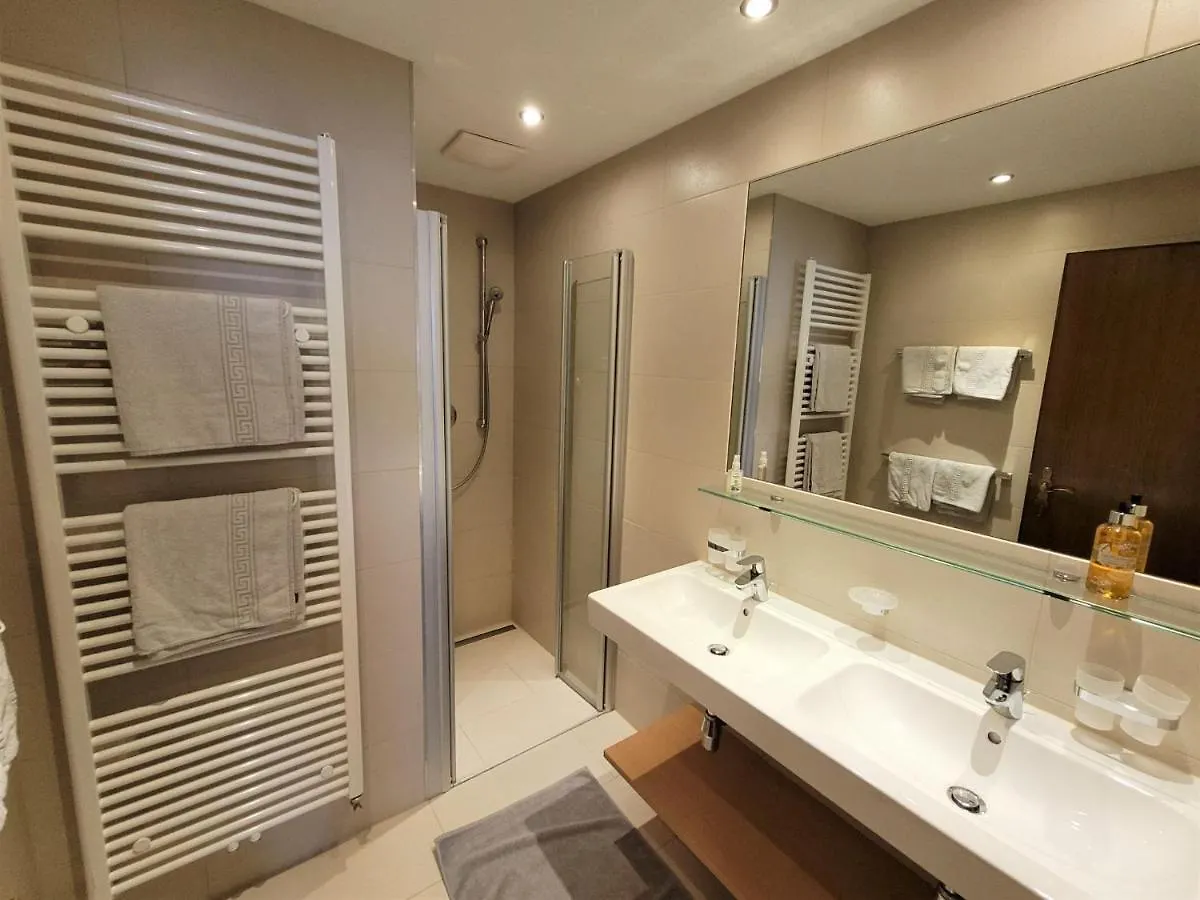 Apartment Chalet Sofie-2 By Interhome 이스크글